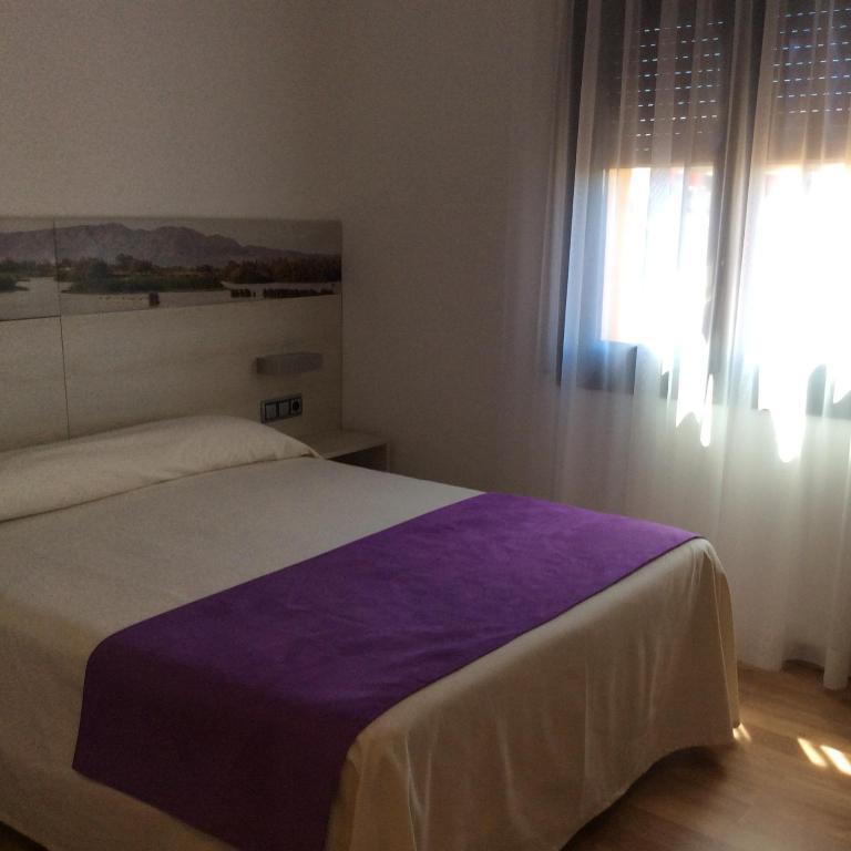 Hotel Canet 카스테요 뎀푸리에스 객실 사진